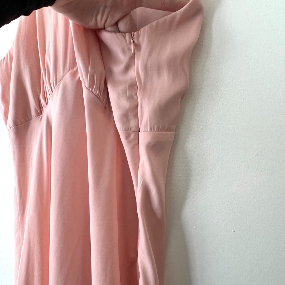 Elegant pink satin dress w/neck tie - Picture 4 of 6